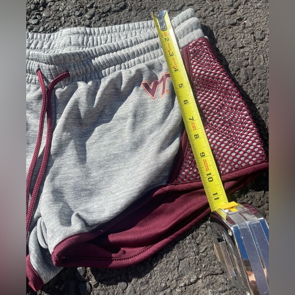 NCAA Virginia Tech VT Hokies Women’s Colosseum Athletic Maroon Grey Shorts L - Picture 5 of 6